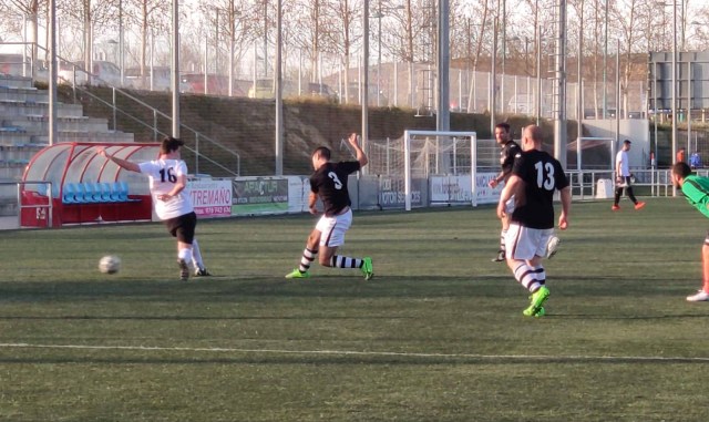 Foto de archivo de un contragolpe del Abanto C. F.